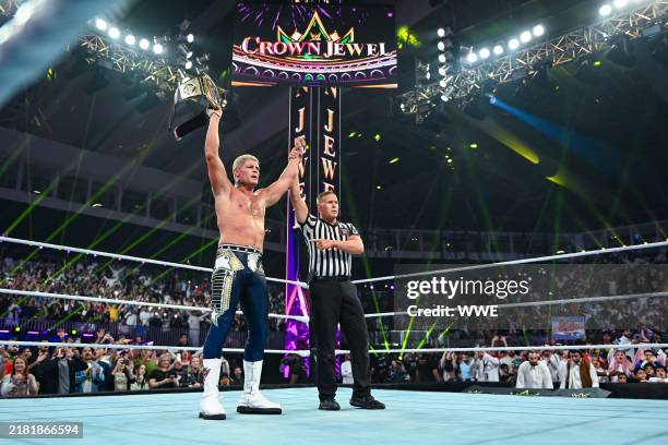Codey Rodes Crown 2,619 Cody Rhodes Photos & High Res Pictures - Getty Images