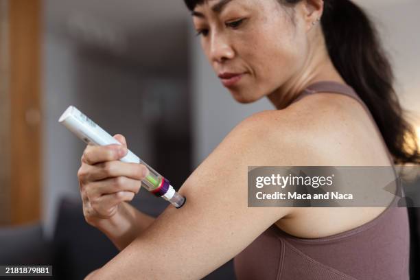 Self Injector For Shots 66 Self Injection Arm Stock Photos, High-Res Pictures, and Images ...