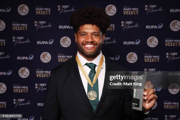 Rob Valetini poses with the John Eales Medal during the 2024 Rugby Australia Awards at Royal Randwick Racecourse on October 30, 2024 in Sydney,...