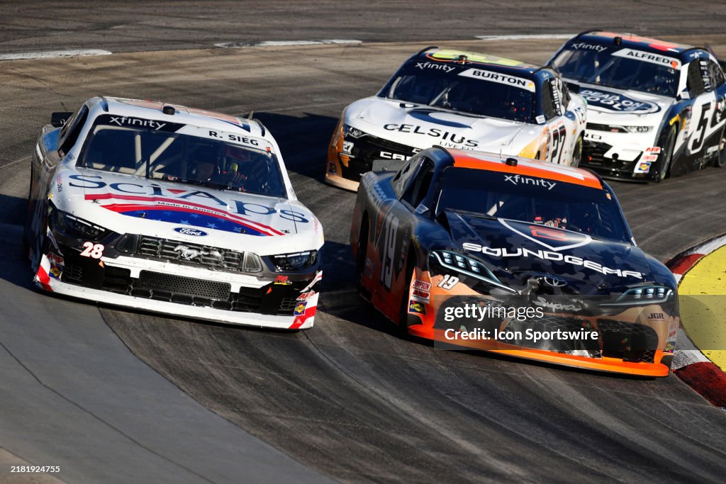 AUTO: NOV 02 NASCAR Xfinity Series Playoff Race National Debt Relief 250