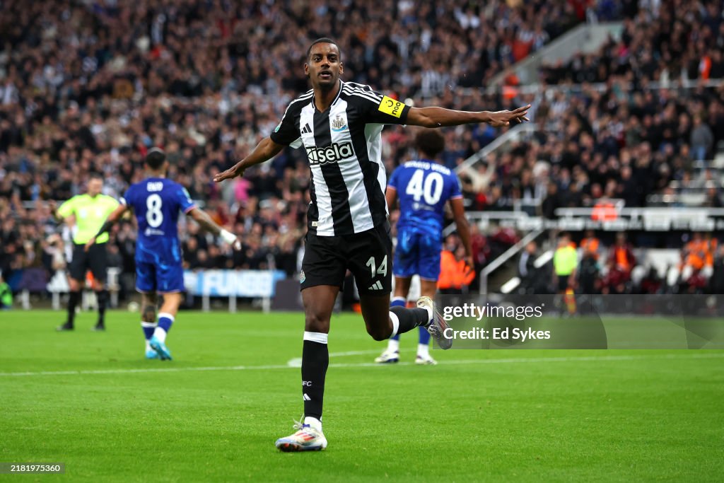 Newcastle United v Chelsea - Carabao Cup Fourth Round