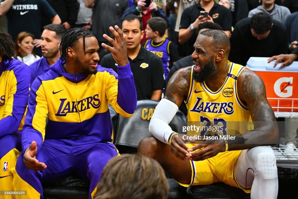 Los Angeles Lakers v Cleveland Cavaliers