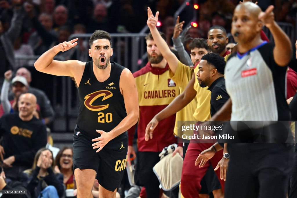 Los Angeles Lakers v Cleveland Cavaliers