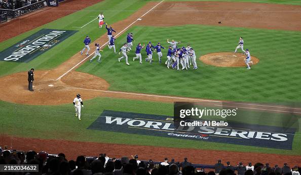 World Series - Los Angeles Dodgers v New York Yankees - Game 5 World Series - Los Angeles Dodgers v New York Yankees - Game 5