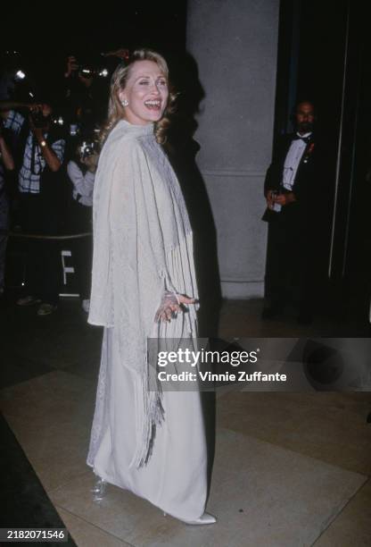 American actress Faye Dunaway attending the 21st annual American Film Institute Lifetime Achievement Awards in honor of Elizabeth Taylor at the...