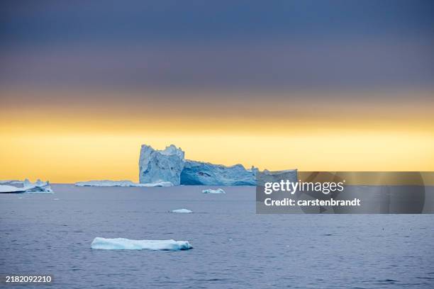 huge iceberg at the open ocean - oceano-ártico imagens e fotografias de stock