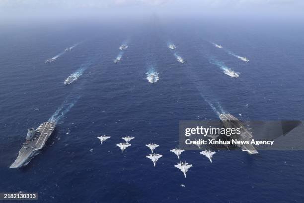 The formations of Chinese aircraft carriers Liaoning and Shandong carry out a dual aircraft carrier formation exercise for the first time in the...