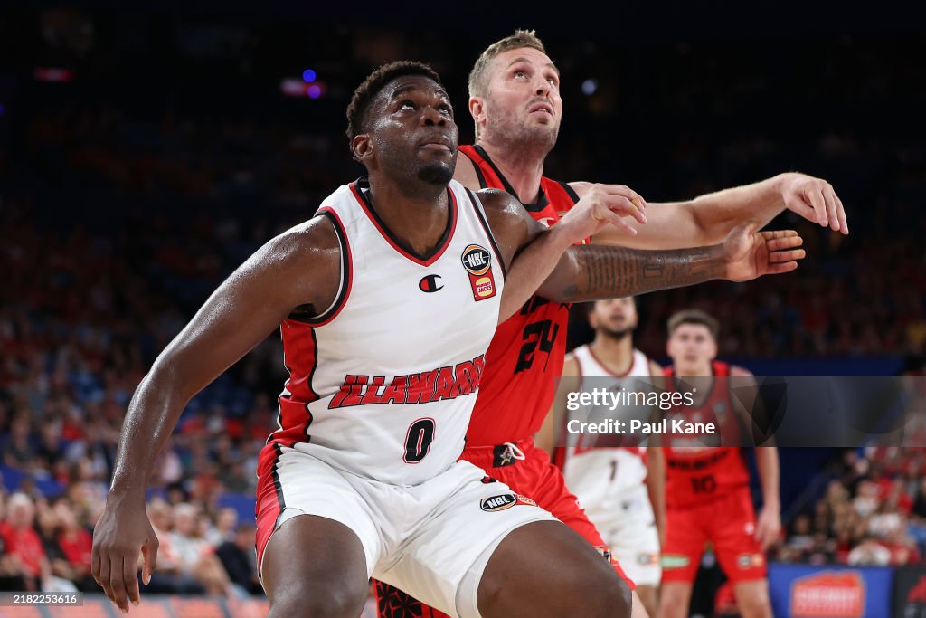NBL Rd 7 - Perth Wildcats v Illawarra Hawks