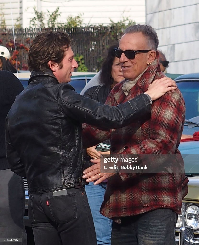 Celebrity Sightings In United States - November 04, 2024