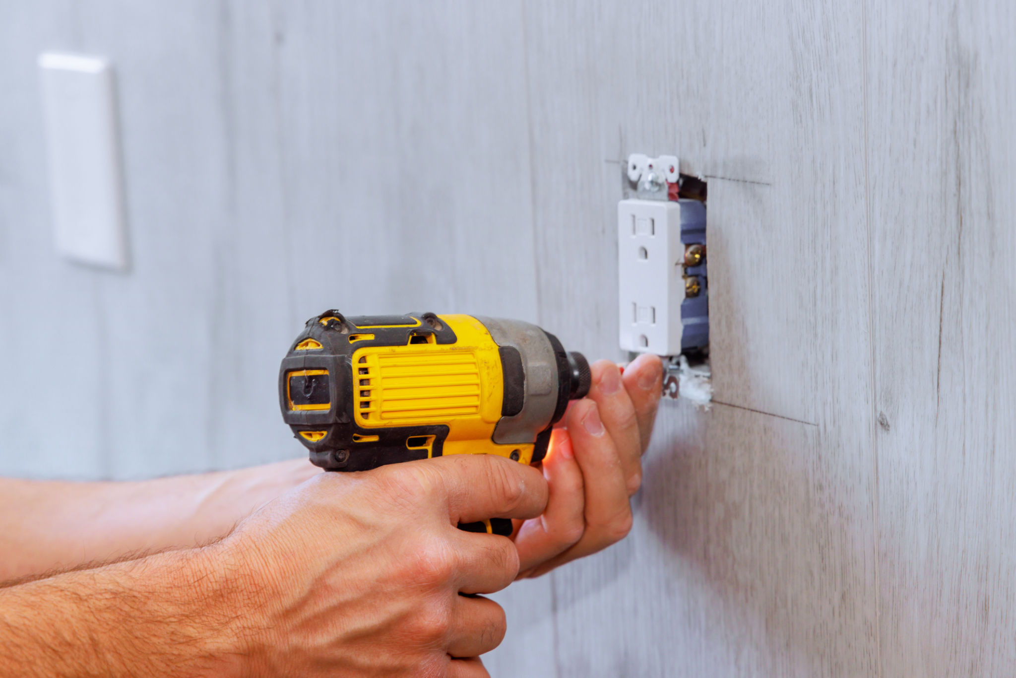 installing outlet