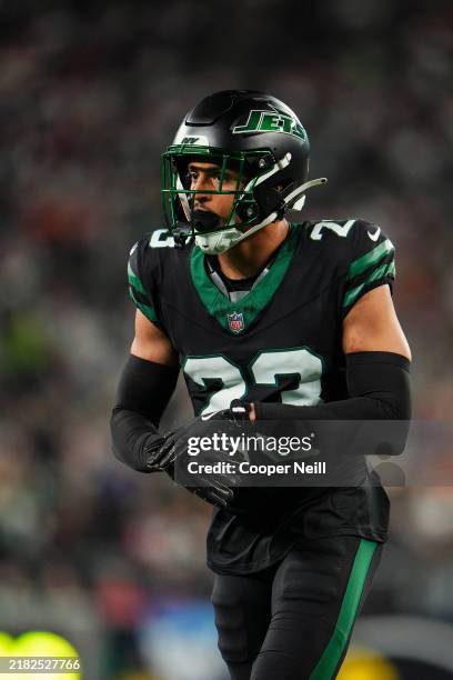 Isaiah Oliver of the New York Jets lines up before the snap during an NFL football game against the Houston Texans at MetLife Stadium on October 31,...