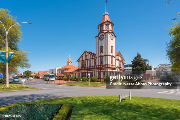 historic information and tourist centre, rotorua, new zealand. - rotorua stock pictures, royalty-free photos & images