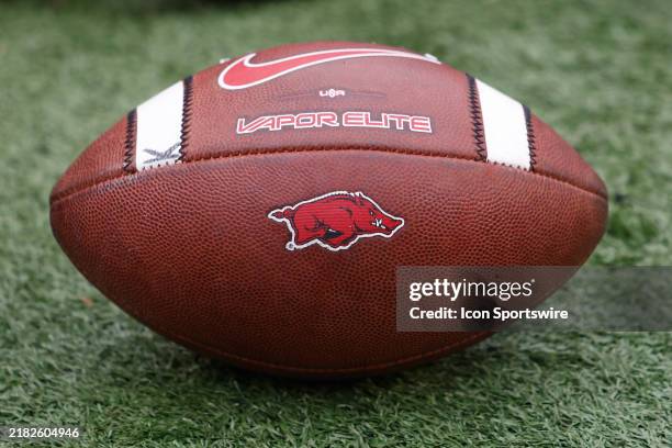 A 20 Razorback 27,243 Arkansas Razorbacks Football Stock Photos, High-Res Pictures ...