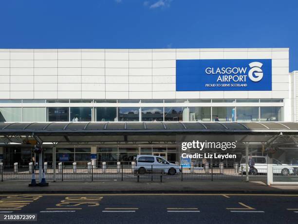 extérieur de l’aéroport international de glasgow, écosse - glasgow écosse photos et images de collection