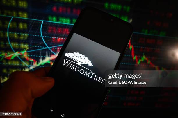 Wisdomtree Stock 1,173 Tree Graph Stock Photos, High-Res Pictures, and Images - Getty Images