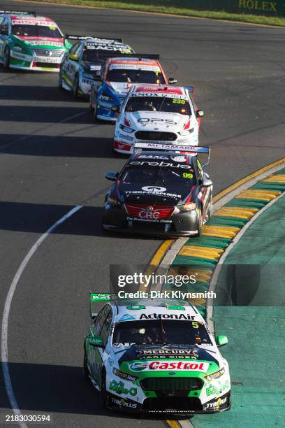 Mark Winterbottom, Tickford Racing Ford, leads Anton De Pasquale, Erebus Motorsport Holden, Will Davison, 23Red Racing Ford, Andre Heimgartner,...