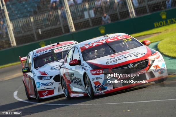 23red Racing 2,426 Garth Tander Photos & High Res Pictures - Getty Images