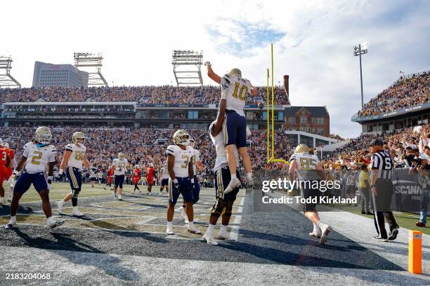Touchdown Ga Tech 25,995 Georgia Tech Football Stock Photos, High-Res Pictures, and ...