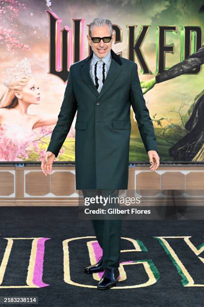 Jeff Goldblum at the "Wicked" Los Angeles Premiere at the Dorothy Chandler Pavilion on November 9, 2024 in Los Angeles, California.