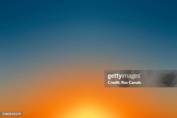 degraded sunset - sunset gradient stock pictures, royalty-free photos & images