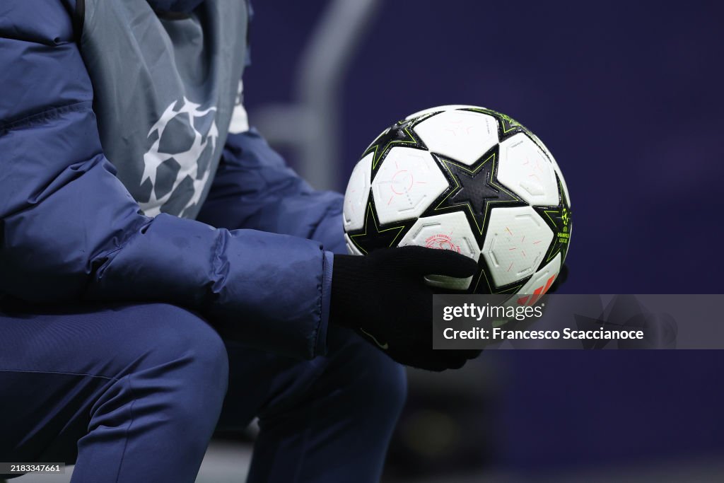 FC Internazionale Milano v Arsenal FC - UEFA Champions League 2024/25 League Phase MD4