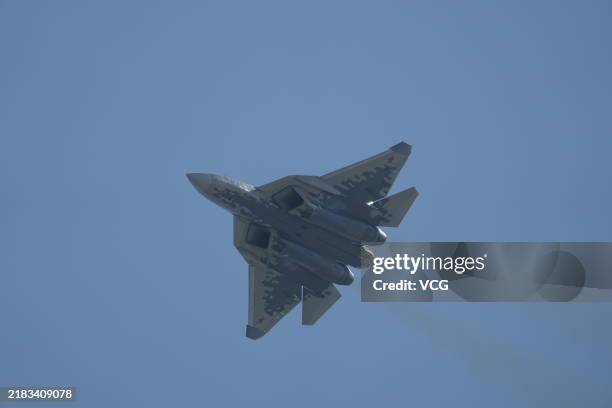 225 Sukhoi Su 57 Stock Photos, High-Res Pictures, and Images - Getty Images