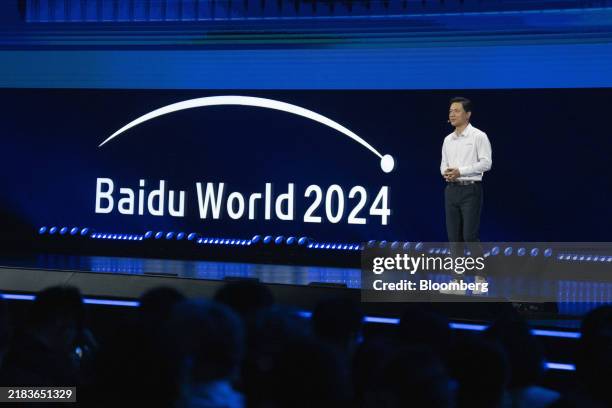 Robin Li Signare 898 Baidu Robin Li Stock Photos, High-Res Pictures, and Images - Getty ...