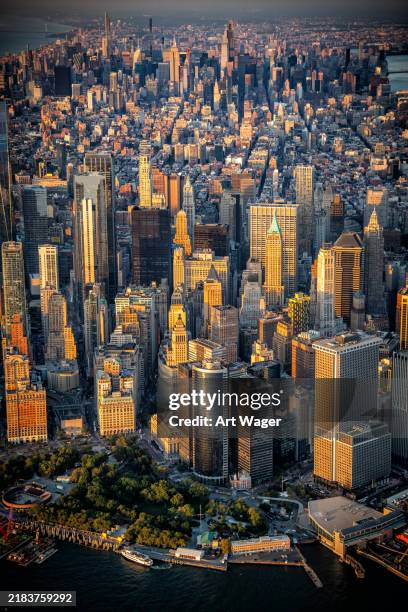 manhattan-antenne - lower manhattan stock-fotos und bilder