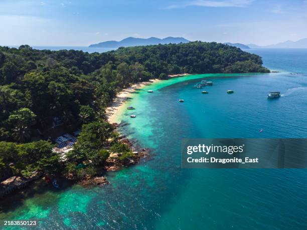 tropical island in turquoise sea coral reefs, trat, thailand - trat province stock pictures, royalty-free photos & images