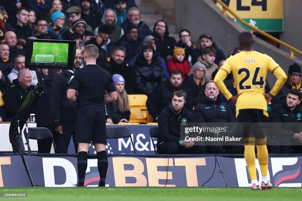 Wolverhampton Wanderers FC v Southampton FC - Premier League