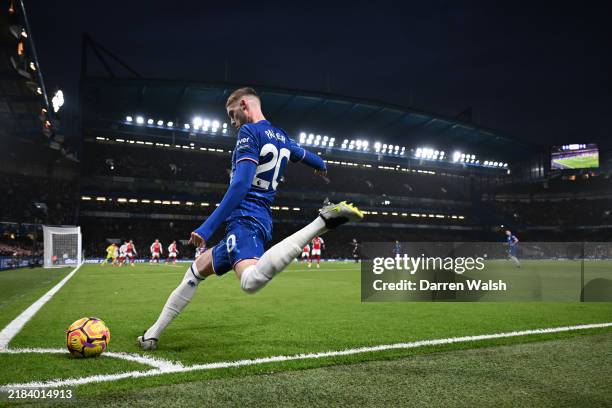 Cole Palmer of Chelsea takes a corner kick during the Premier League match between Chelsea FC and Arsenal FC at Stamford Bridge on November 10, 2024...