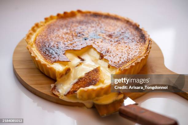 crostata al formaggio. - torta foto e immagini stock