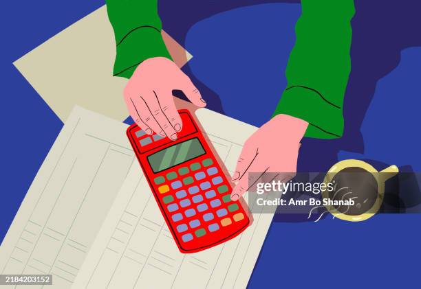 bildbanksillustrationer, clip art samt tecknat material och ikoner med close-up of hands using a red calculator on a document next to a spilt cup of coffee on a blue desk - skatt