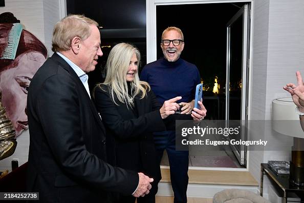 Kevin Rall Michael Hershman, Marsha Ralls and Kevin Costner attend DuJour... News ...