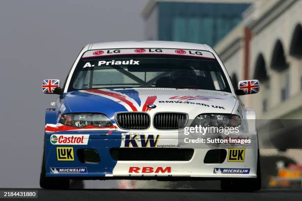Andy Priaulx BMW Team UK BMW 320i. FIA WTCC, Rd8, Istanbul, Turkey, 18 September 2005. DIGITAL IMAGE
