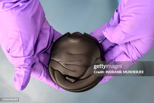 Pvc Puck 80 Pvc Records Stock Photos, High-Res Pictures, and Images - Getty Images