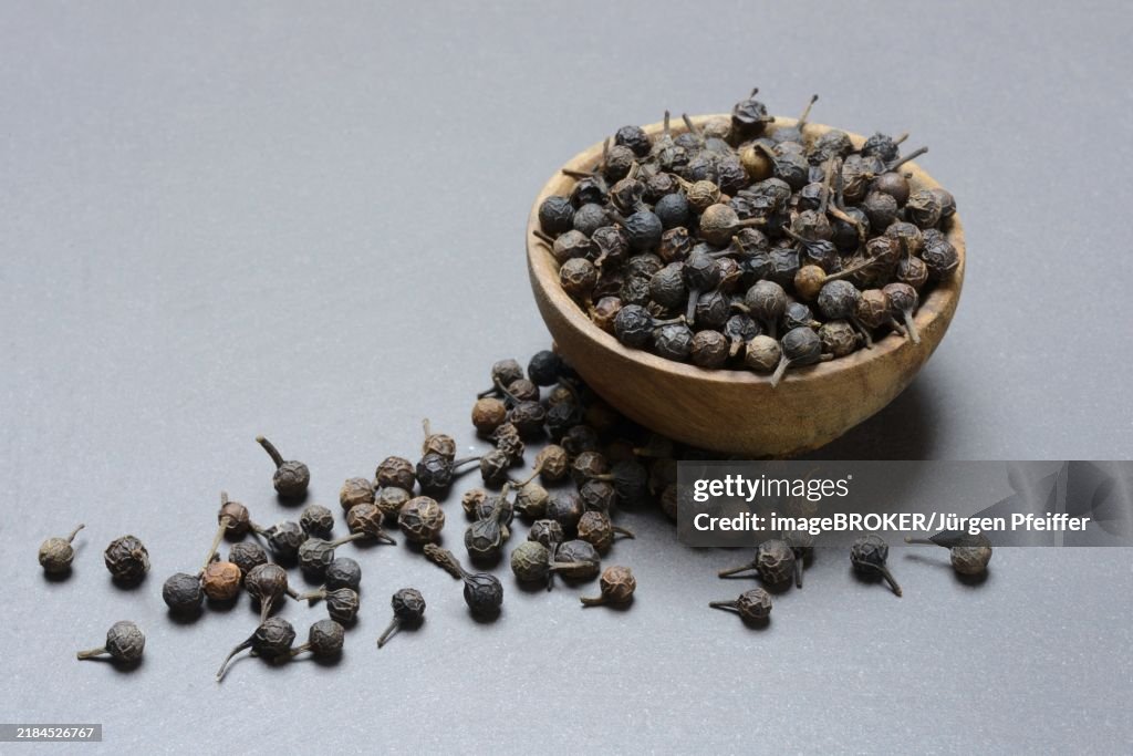 Cubeb pepper, peppercorns in shell, Piper cubeba