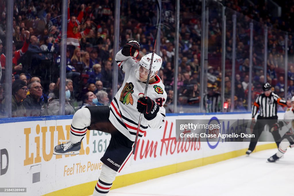 Chicago Blackhawks v Vancouver Canucks