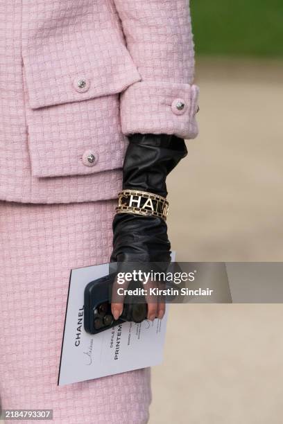 Verena Figueiredo wears Chanel outside the Chanel show during Womenswear Spring/Summer 2025 as part of Paris Fashion Week on October 01, 2024 in...