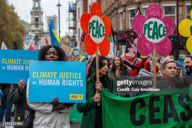 Protesting Uk 25,241 Climate Change Protest London Stock Photos, High-Res Pictures ...
