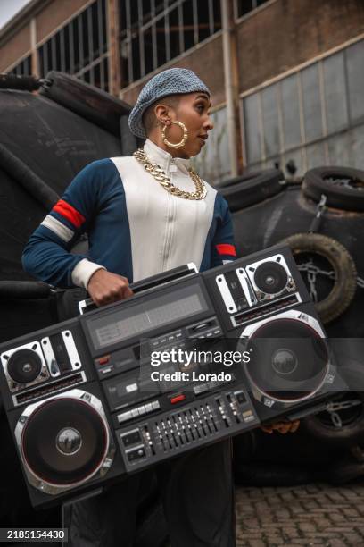 アート・デザイン・音楽 Street Style British Design in the 80s 4,724 Street Style 80s Stock Photos, High-Res Pictures, and Images