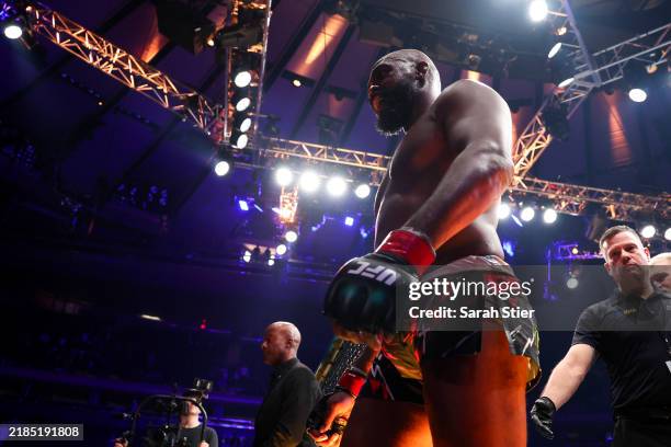 Jon Jones reacts after his victory against Stipe Miocic in the UFC heavyweight championship fight during the UFC 309 event at Madison Square Garden...