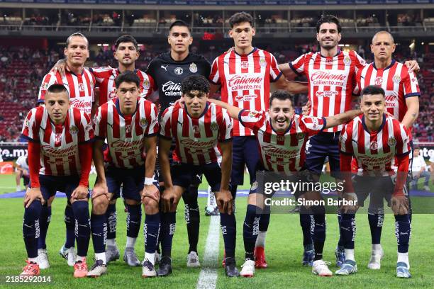 Players of Chivas pose for a team photo prior the play-in match between Chivas and Atlas as part of the Torneo Apertura 2024 Liga MX at Akron Stadium...