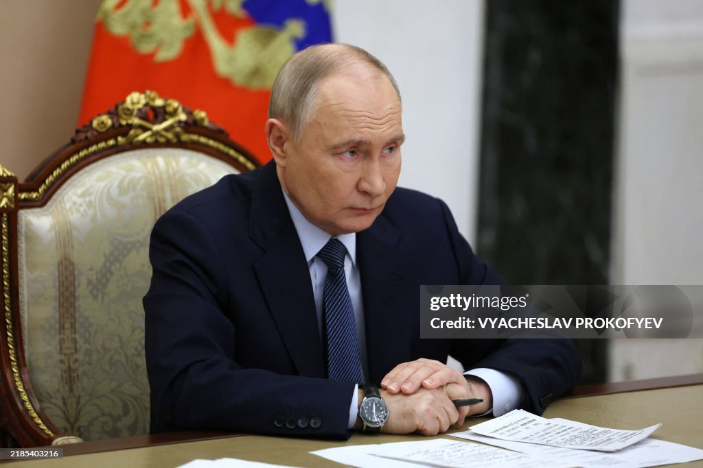 RUSSIA-UKRAINE-CONFLICT-MISSILE-PUTIN