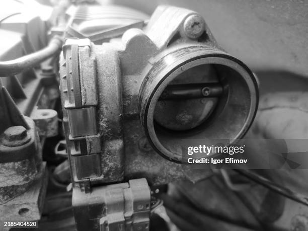Throttle In Engine 34 Throttle Body Stock Photos, High-Res Pictures, and Images - Getty Images