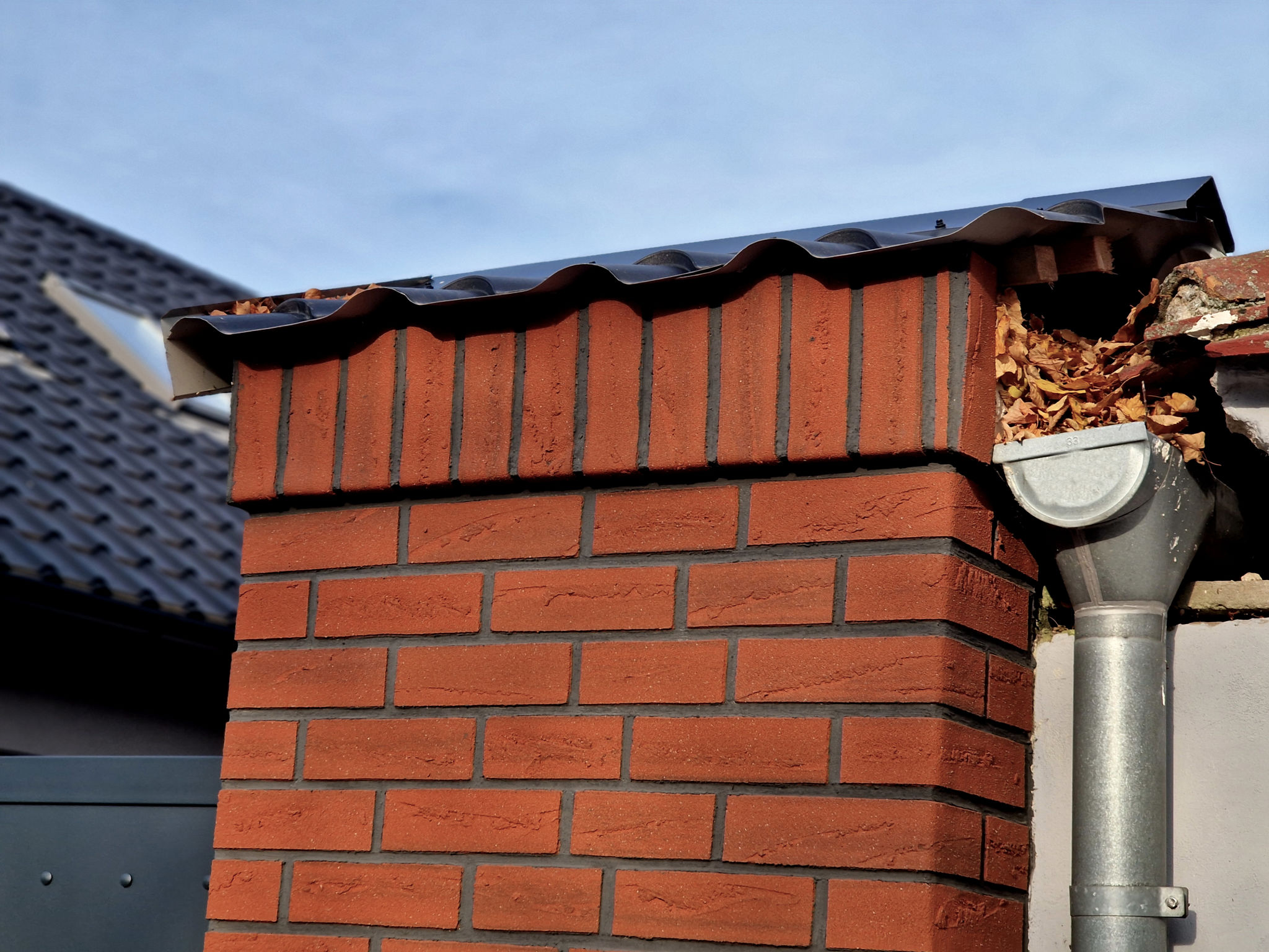 gutter cleaning service