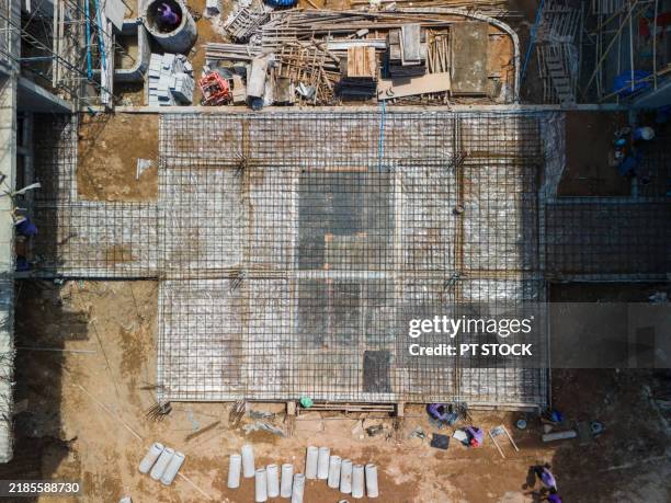 Overhead In Construction 319 P&T Architects And Engineers Stock Photos, High-Res Pictures, and ...