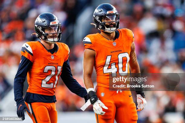 Linebacker Marcus Riley 631 Riley Moss Photos & High Res Pictures - Getty Images