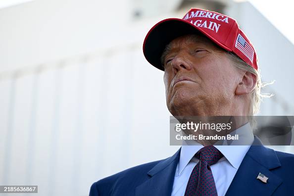 Donald Trump Watches SpaceX Launch Its Sixth Test Flight Of Starship Spacecraft Donald Trump Watches SpaceX Launch Its Sixth Test Flight Of Starship Spacecraft