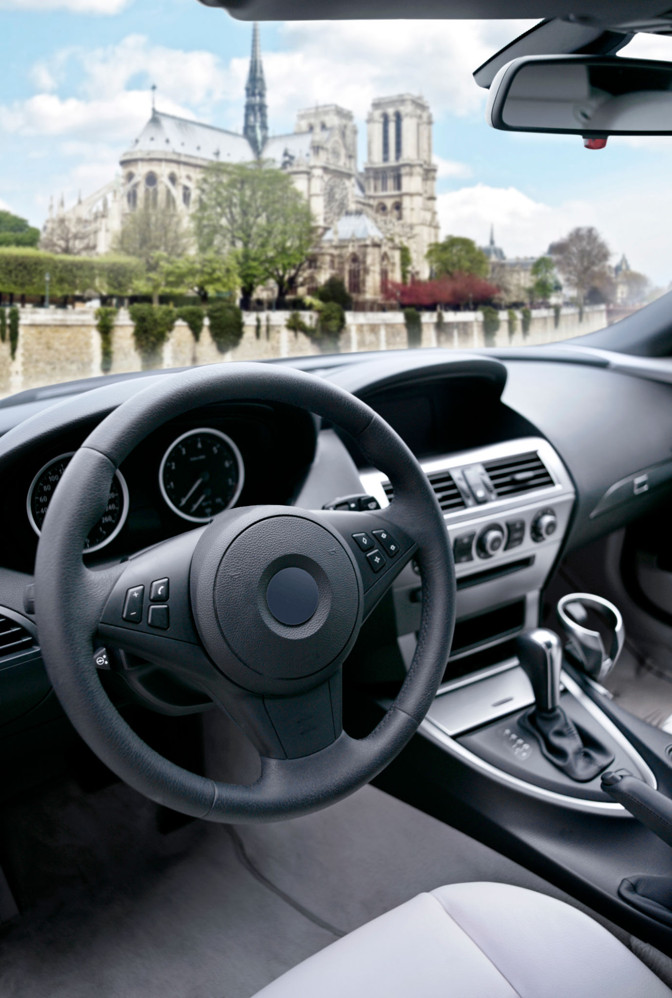 luxury car Paris